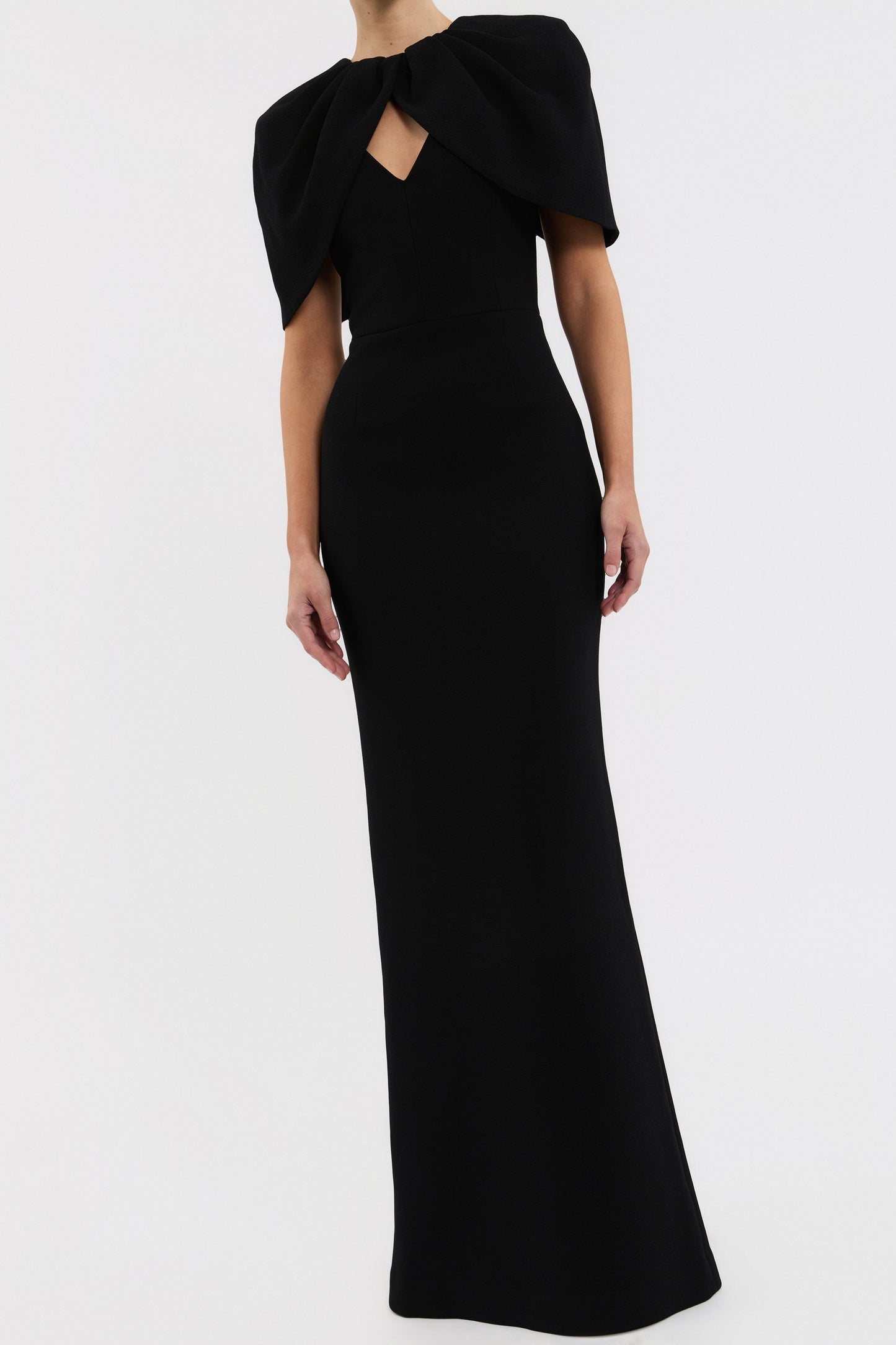 CAMERON+GOWN_2503-1128_BLACK_FEATURE_1