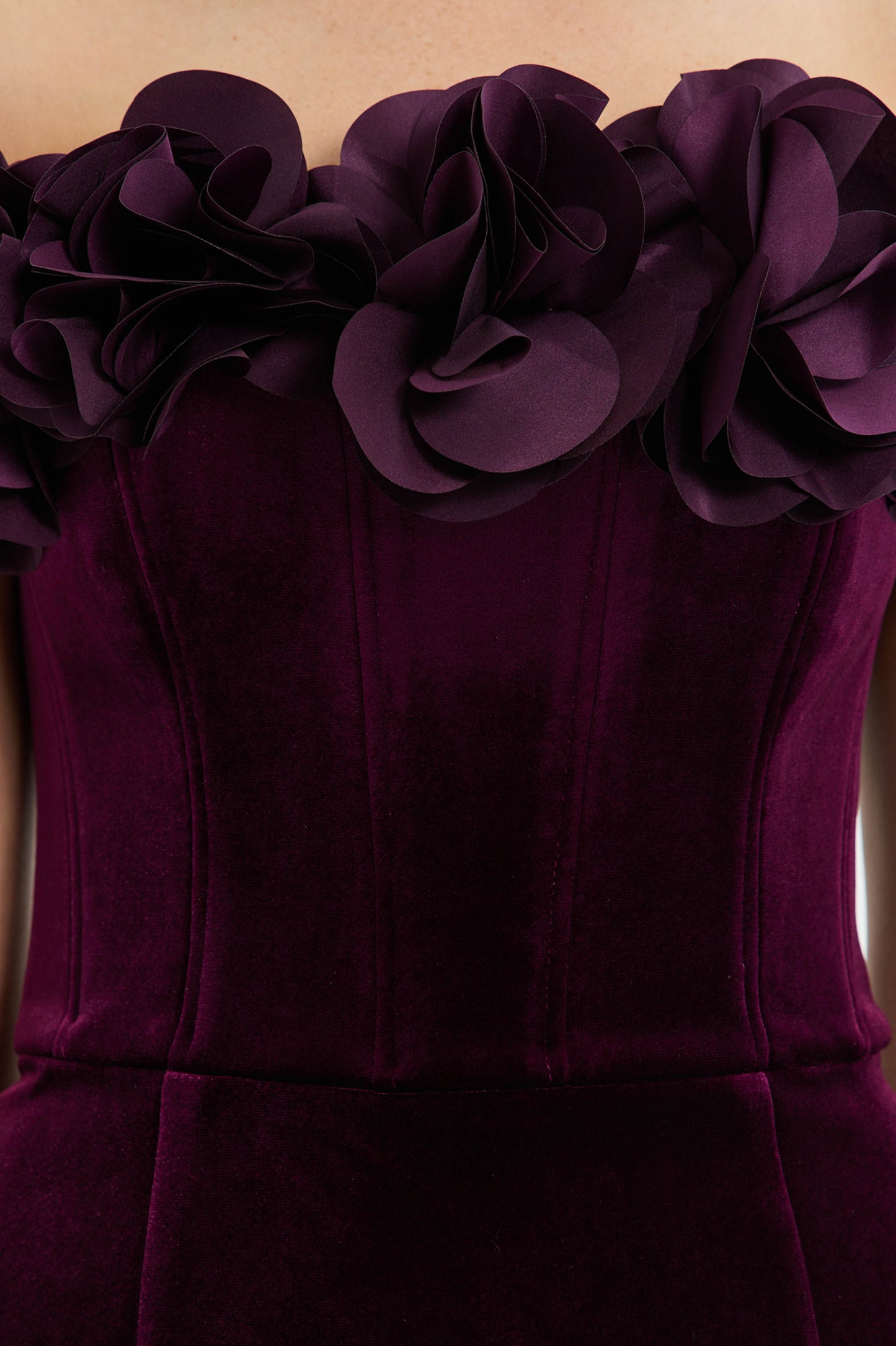 CHARLES+STRAPLESS+GOWN_2503-1372_BLACKBERRY_FEATURE+2_1