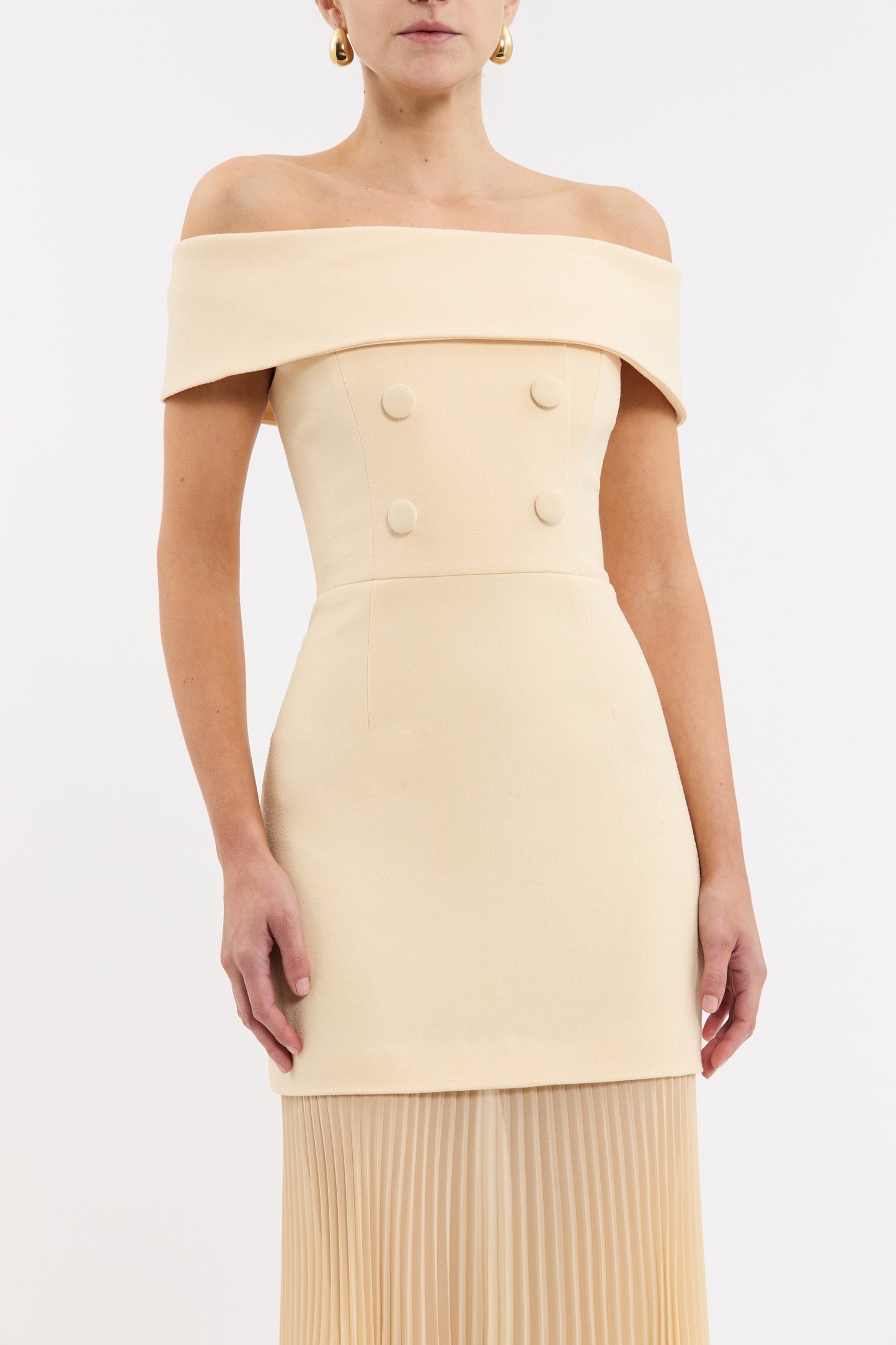 ROWAN+MAXI_2503-1131_BUTTER_FEATURE_1