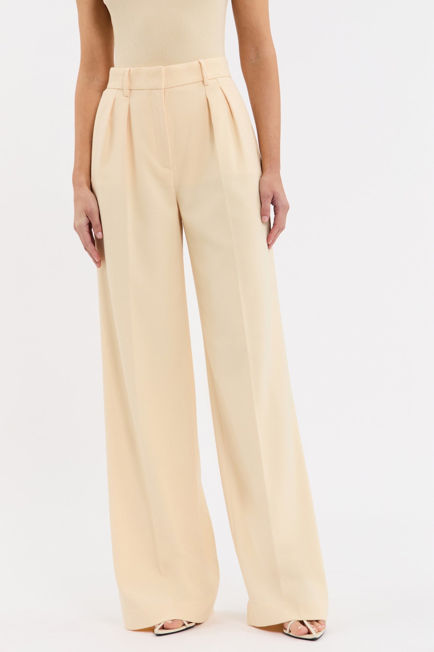 ROWAN+PANT_2503-5318_BUTTER_FEATURE_1