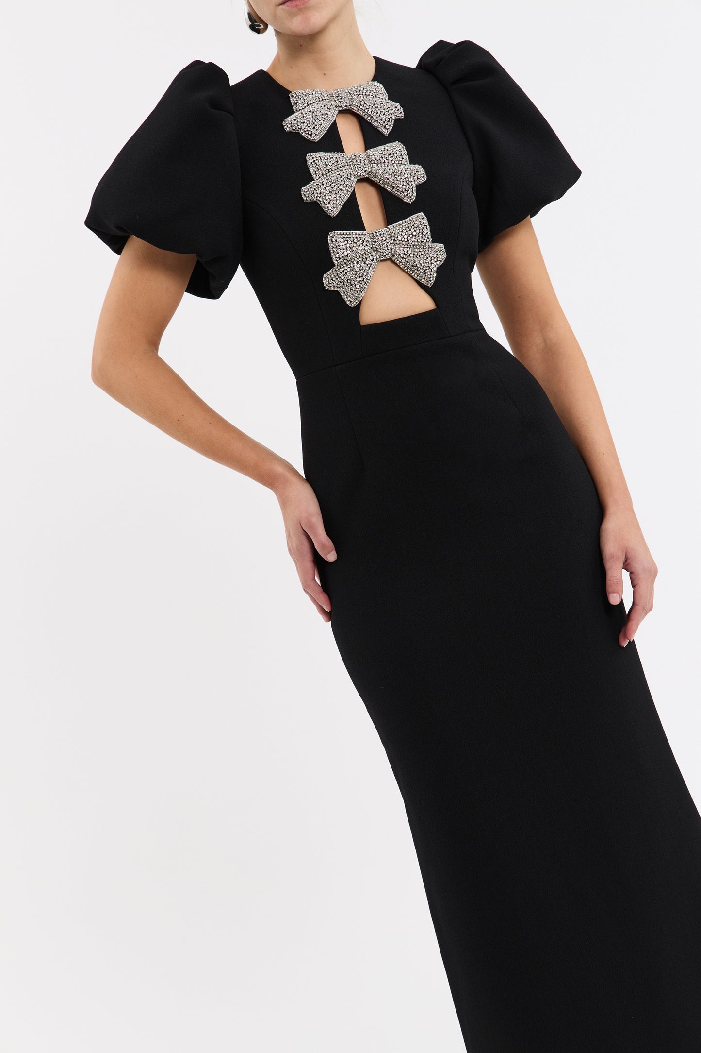 VIOLETTA+PUFF+SLEEVE+GOWN_2503-1332_BLACK_FEATURE_1