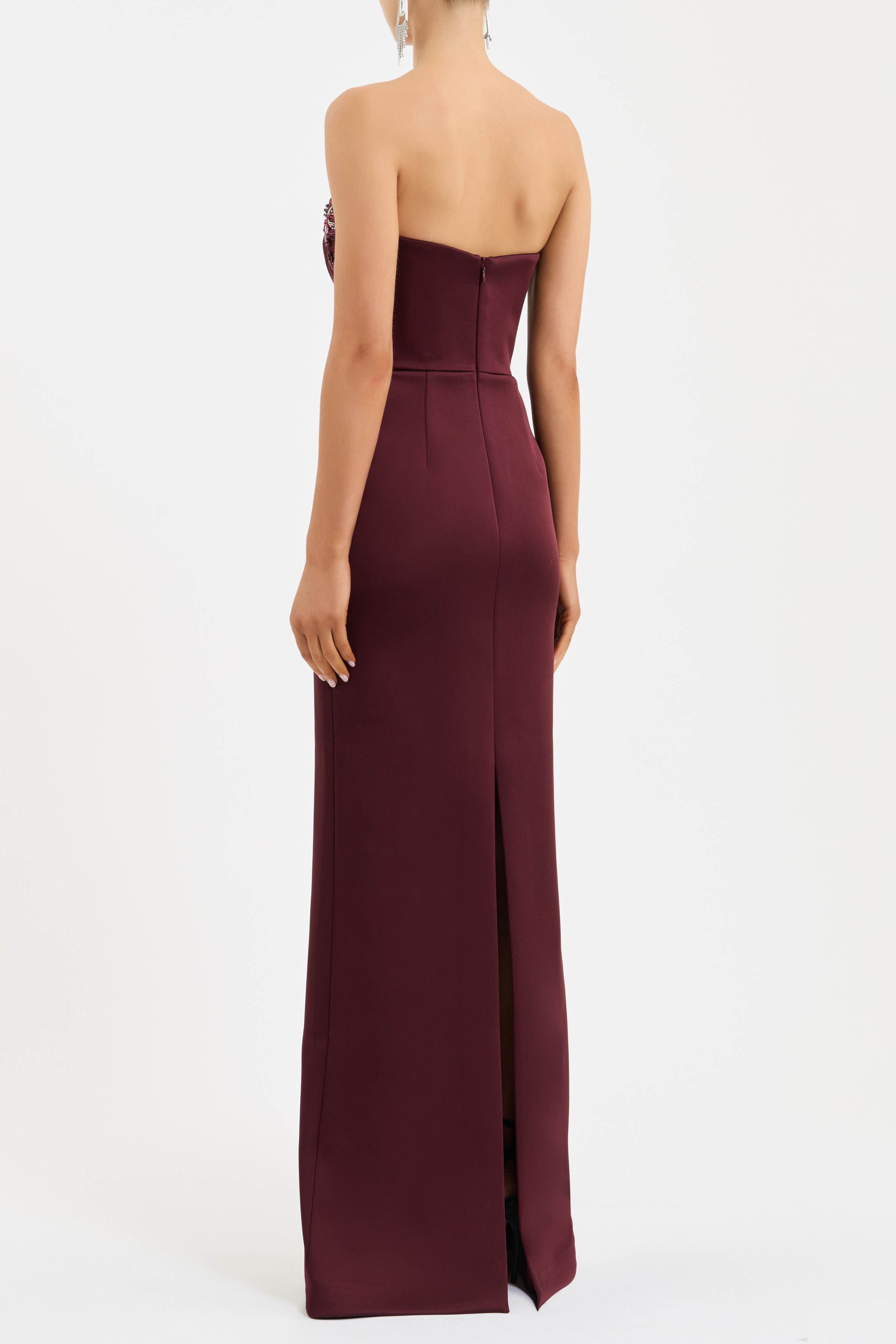31_ALORA+STRAPLESS+GOWN_2504-1425_WINE_1152_1