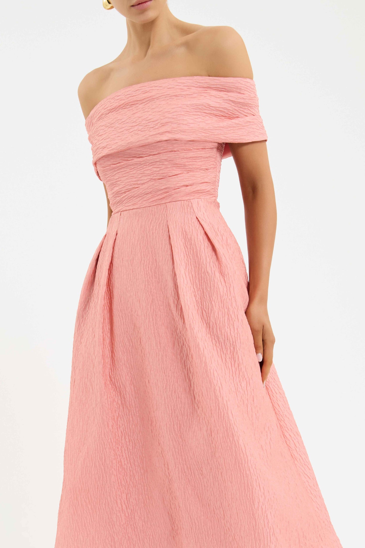 ADALYN-OS-MIDI_RVBR-1649_PEACH_FEATURE2_1