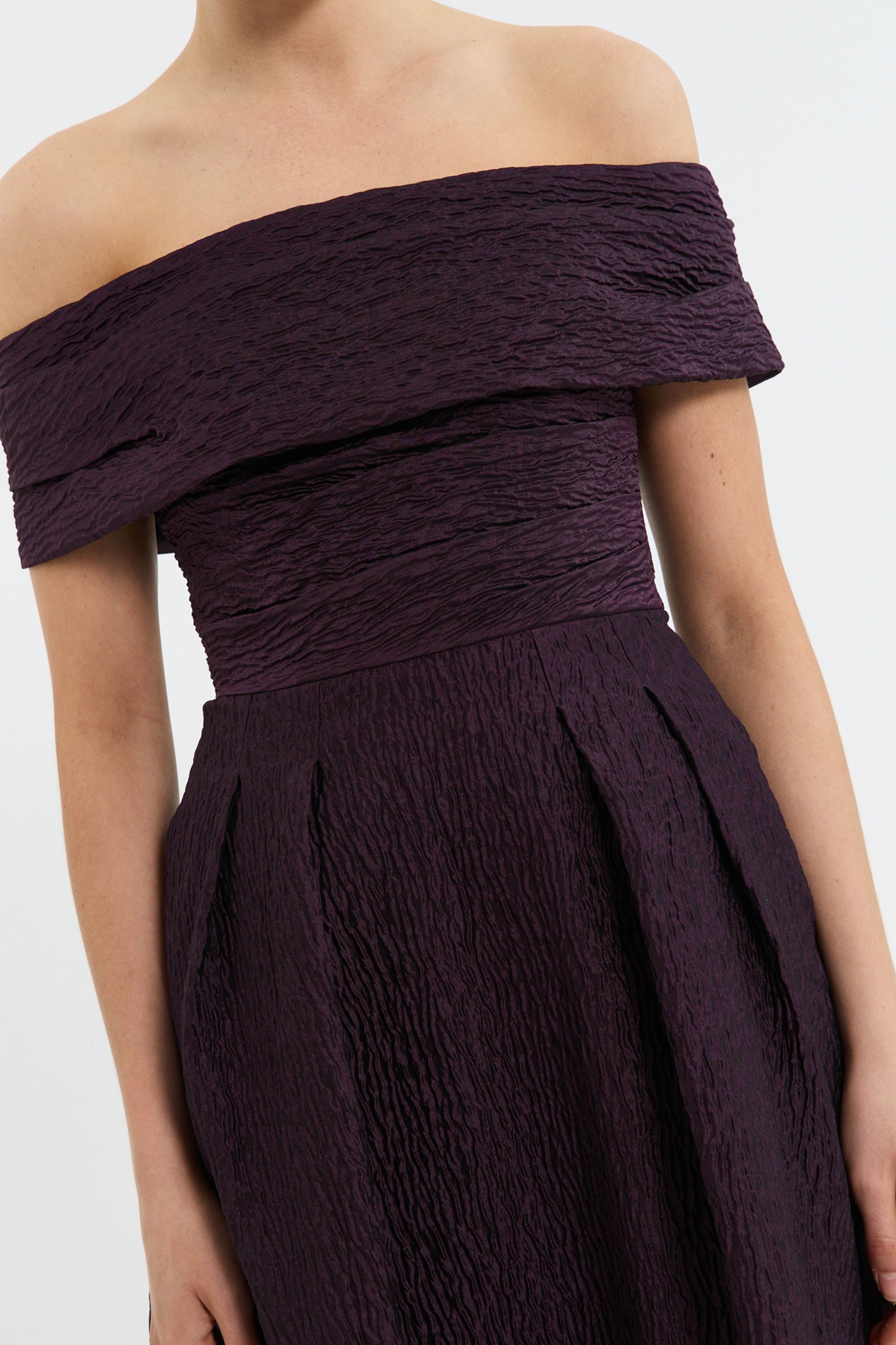 Adalyn Off The Shoulder Midi Dress – Rebecca Vallance