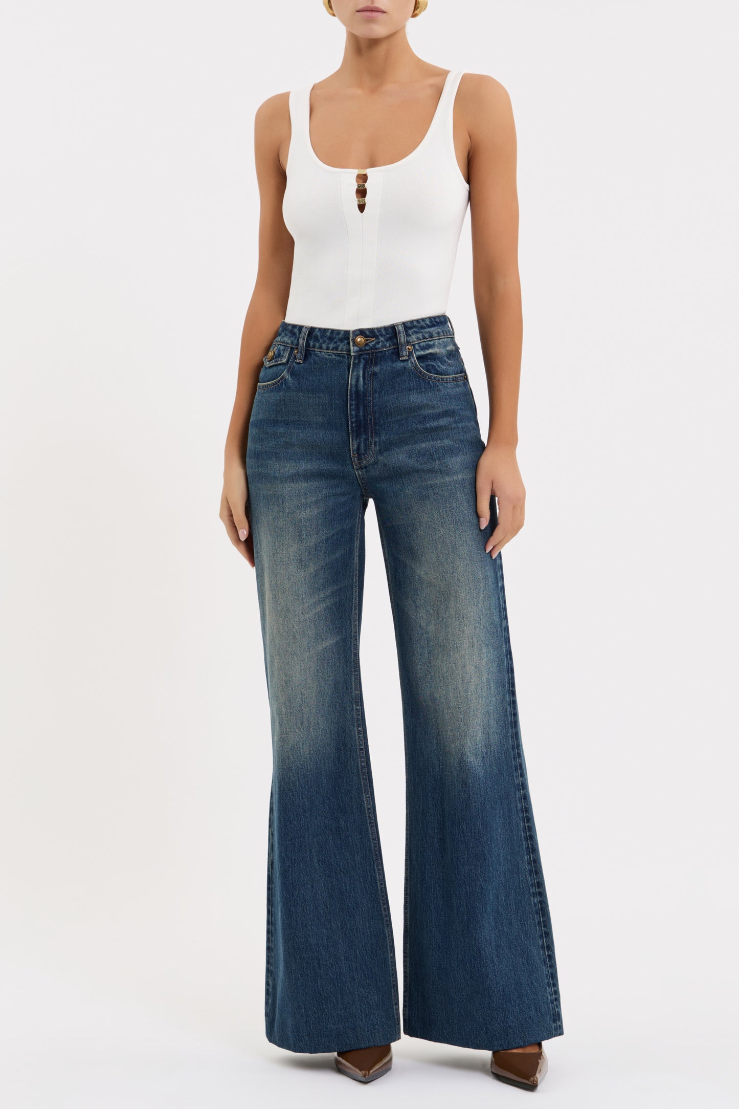 ADRIANA-JEAN_RVD-5346_DARK-WASH_0989_1