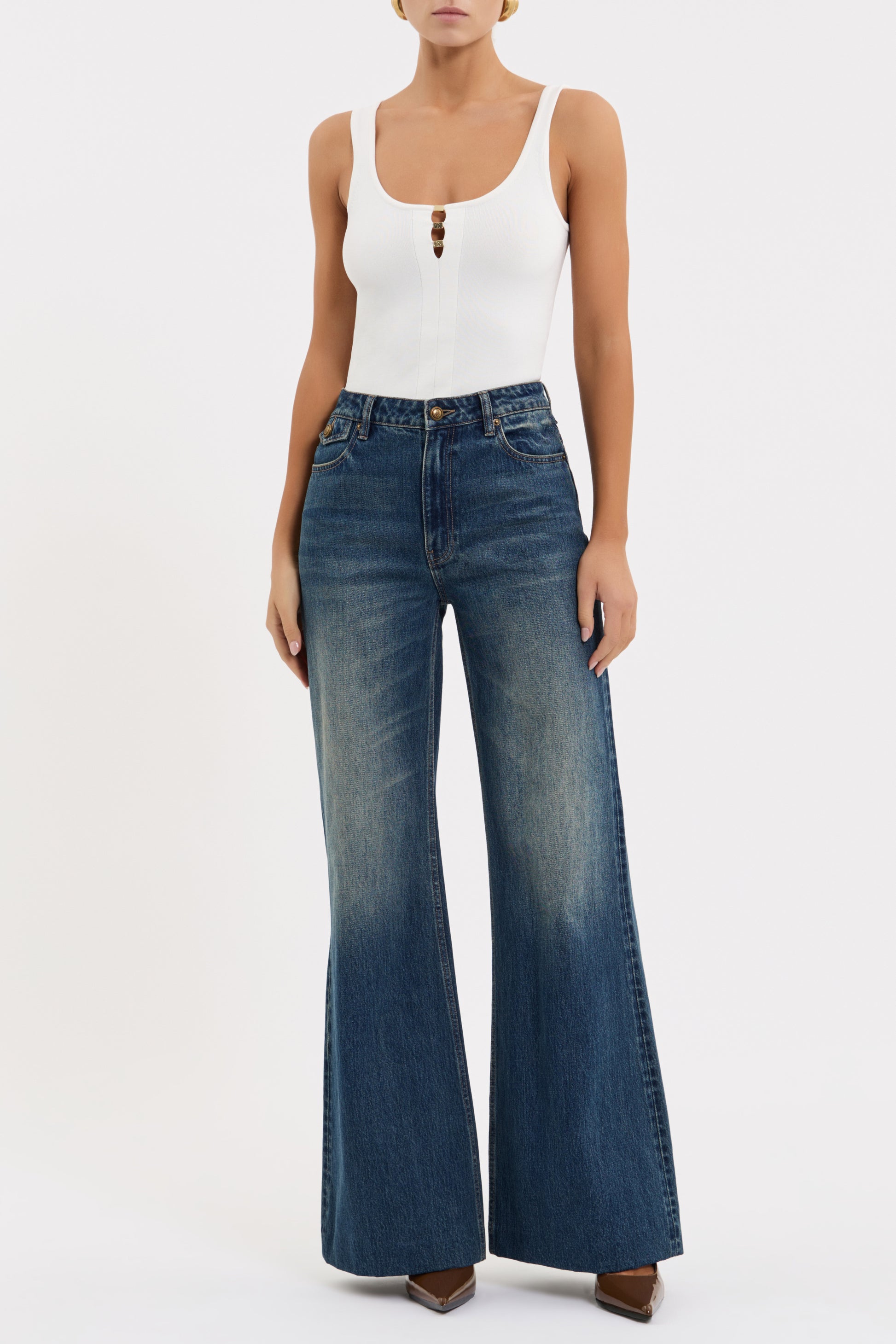 ADRIANA-JEAN_RVD-5346_DARK-WASH_0989_1