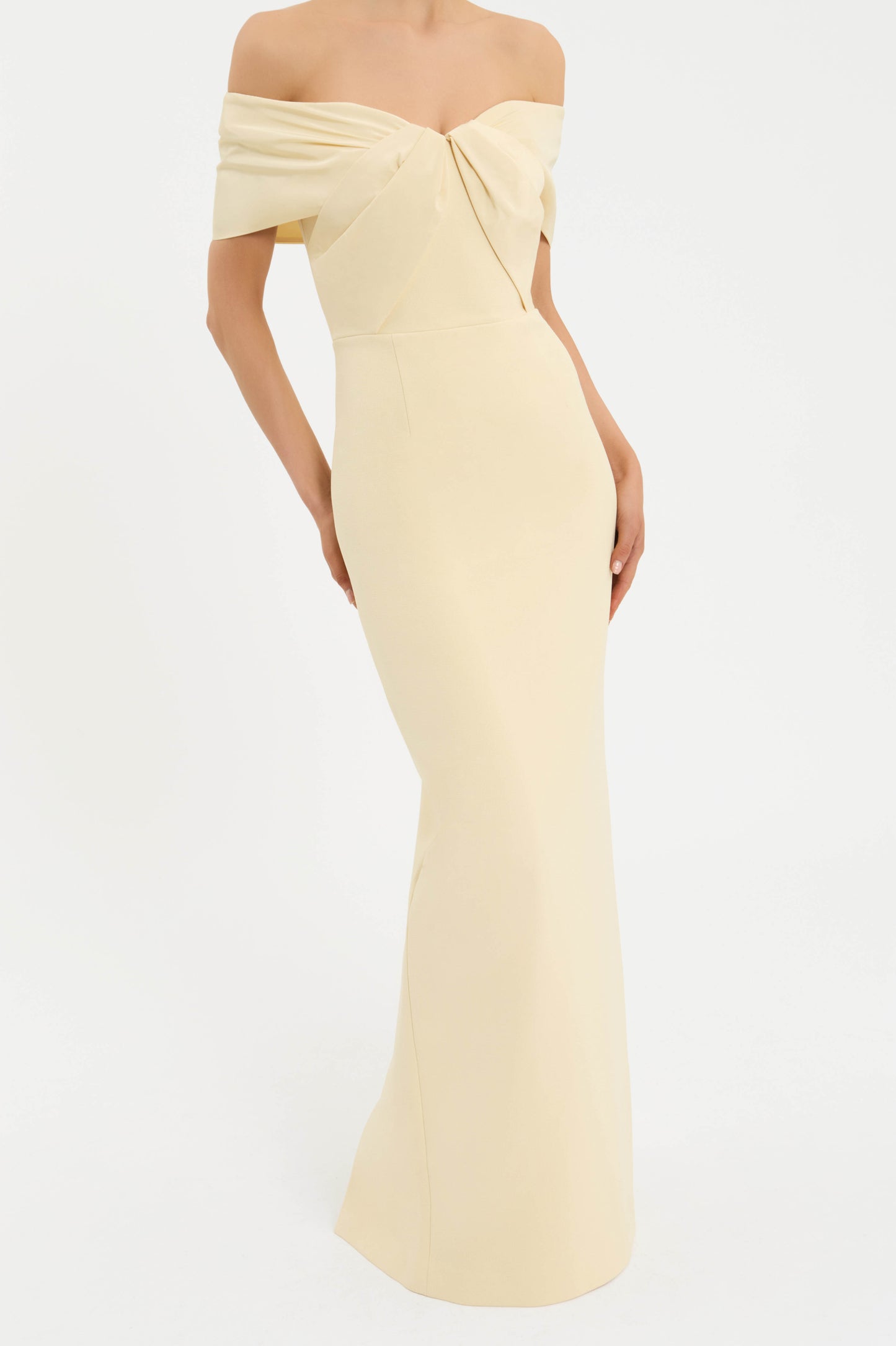 AUBRIELLA+GOWN_2504-1368_YELP_FEATURE+1_1