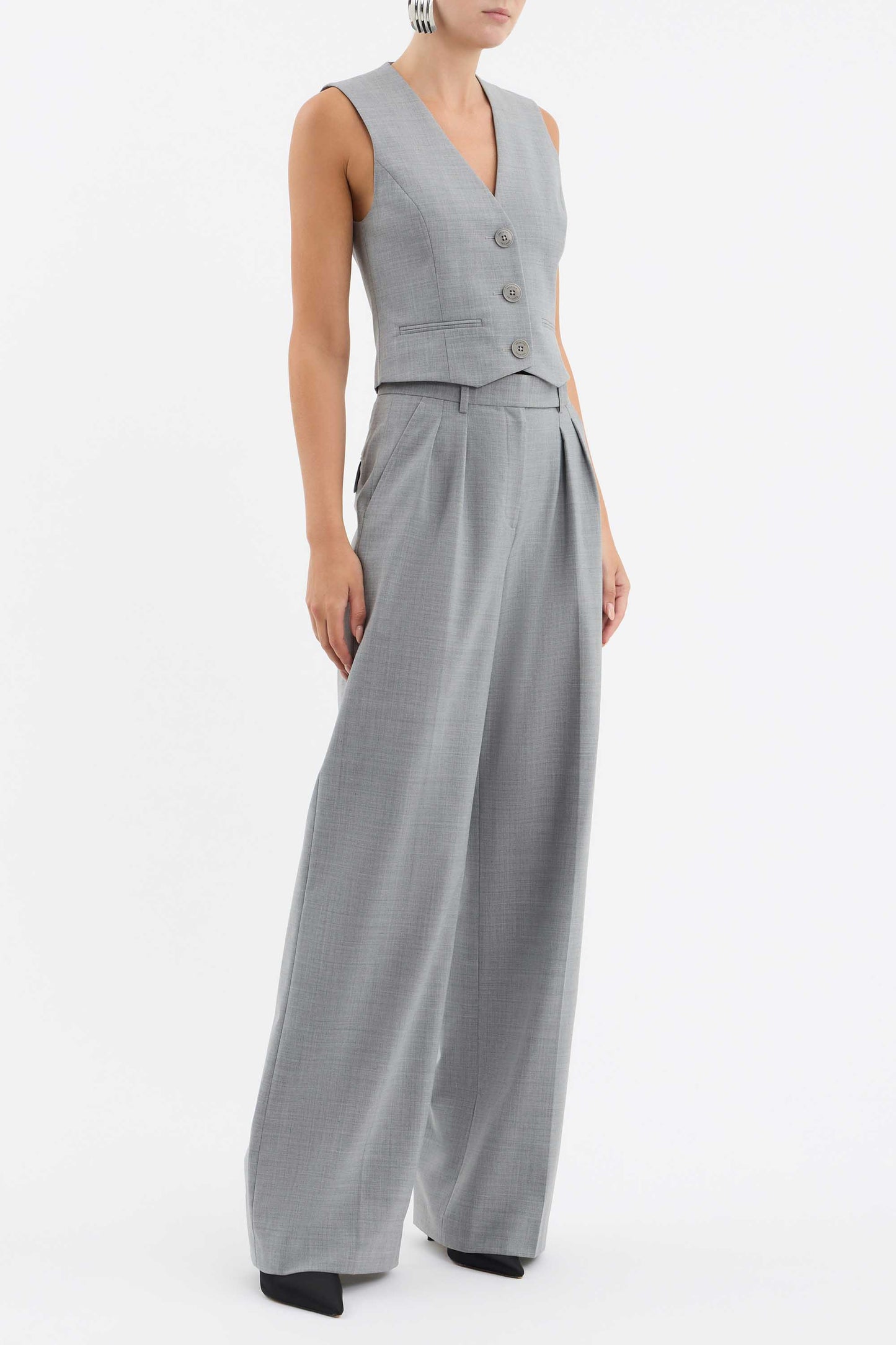 BENOIT+VEST_RVAS-4276_GREY_SIDE.jpg