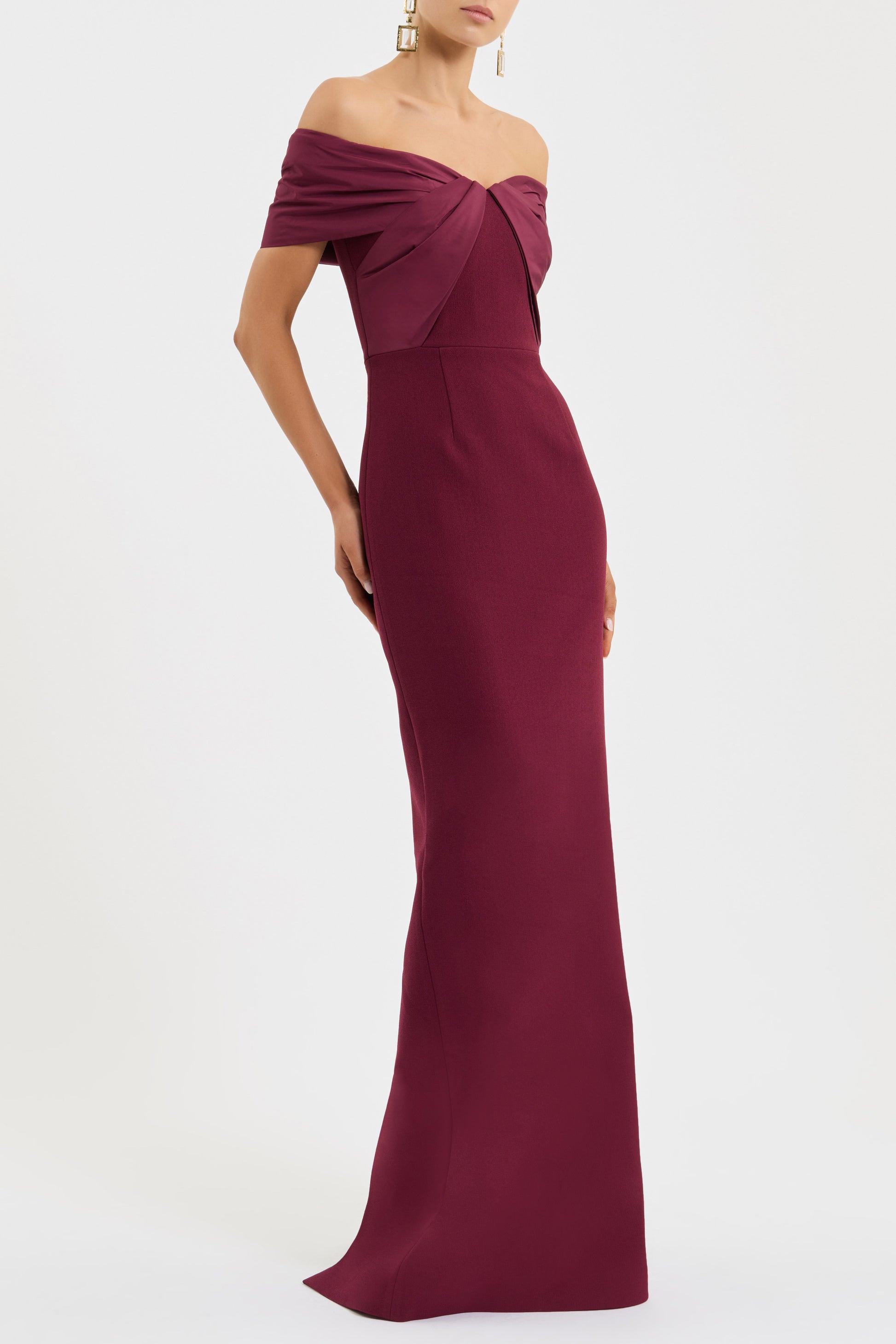 CAVA+OS+GOWN_2601-1368_WINE_SIDE1_1
