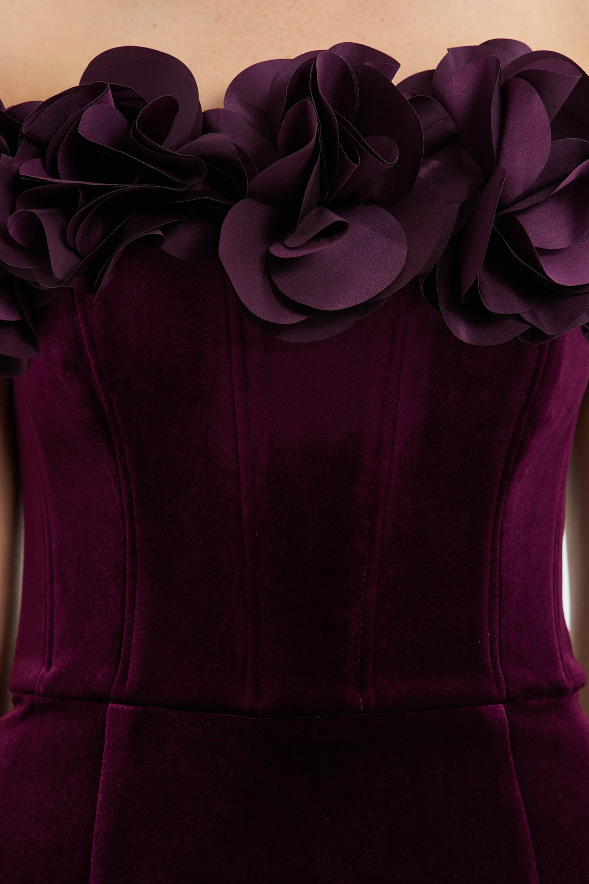 CHARLES+STRAPLESS+GOWN_2503-1372_BLACKBERRY_FEATURE+2_1