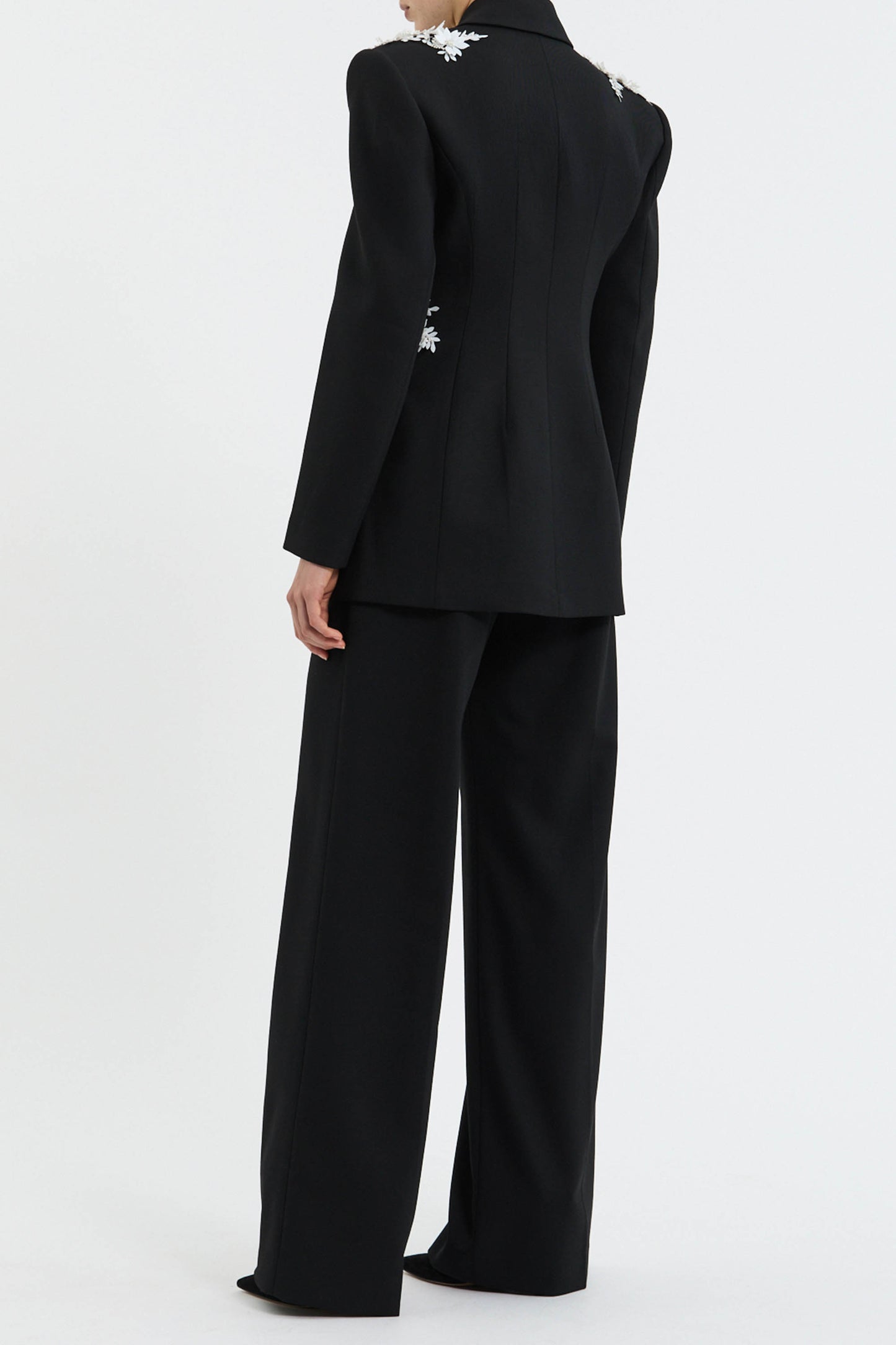 DANNA+BLAZER_RVBR-4334_BLACK_BACK+2_1