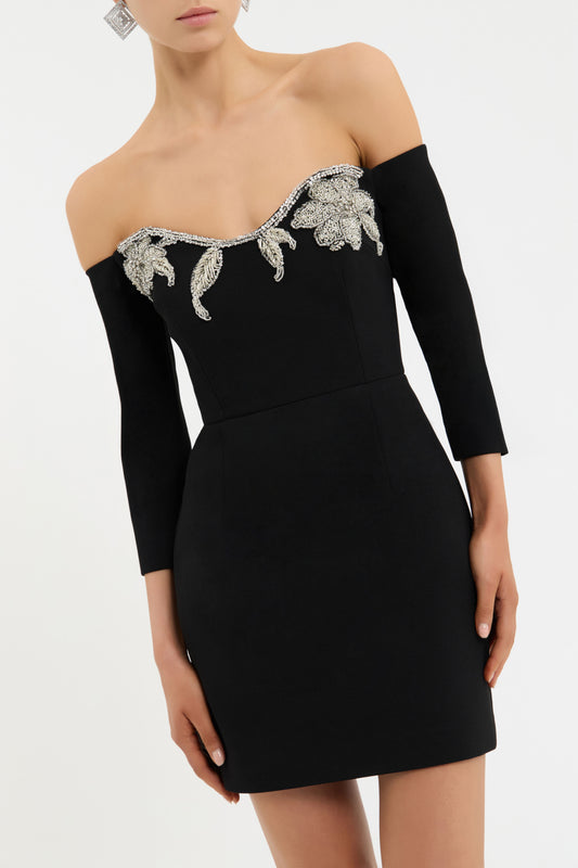 ELLERIE+MINI_2504-1573_BLK_FEATURE+1_1