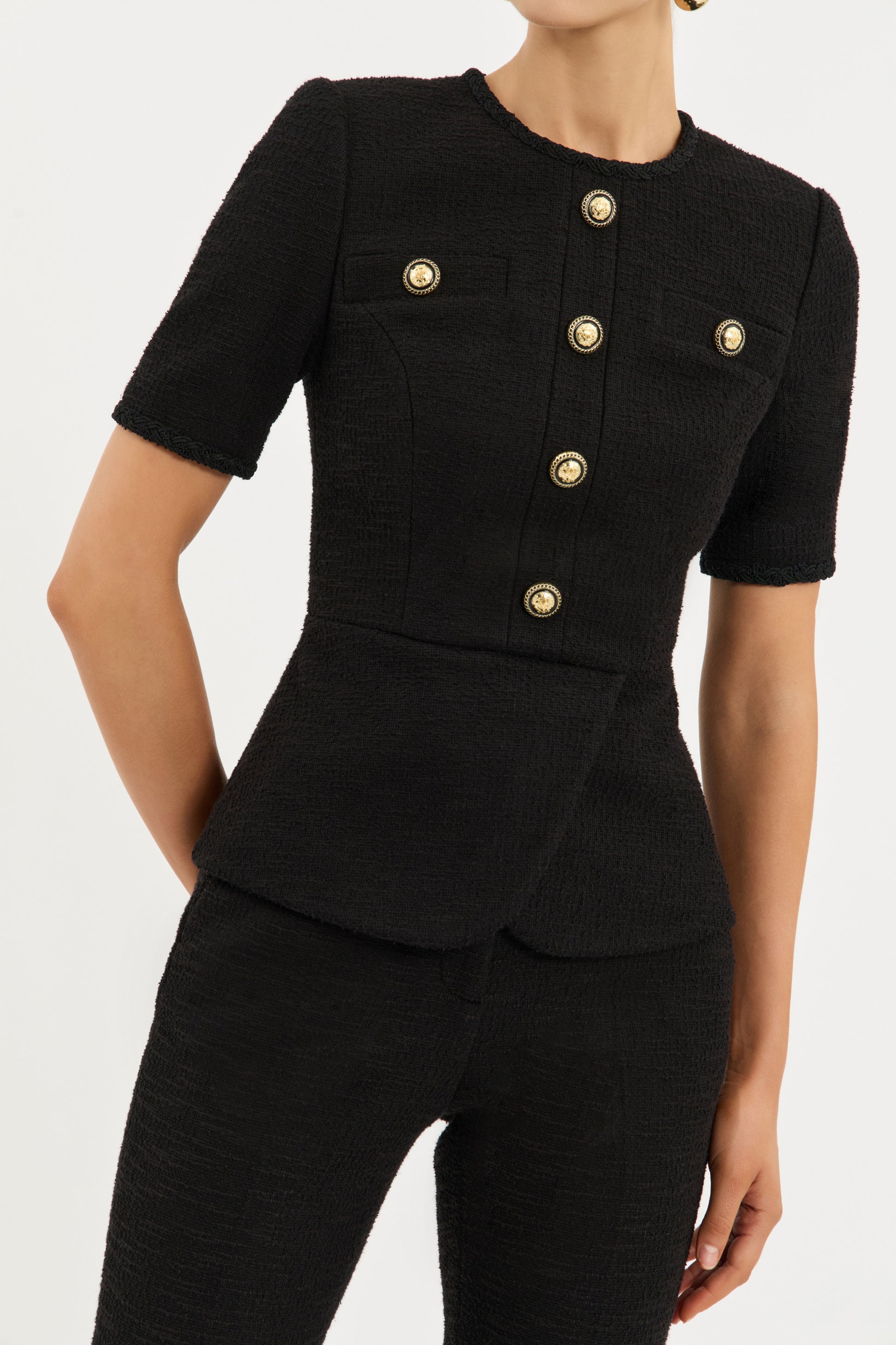 ELVIE-TOP_2602-2725_BLACK_0429_1