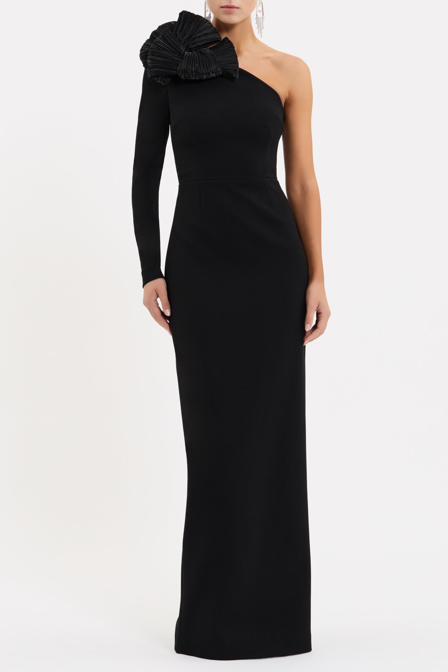 EVOLET-GOWN_2601-1468_BLACK_1451_1
