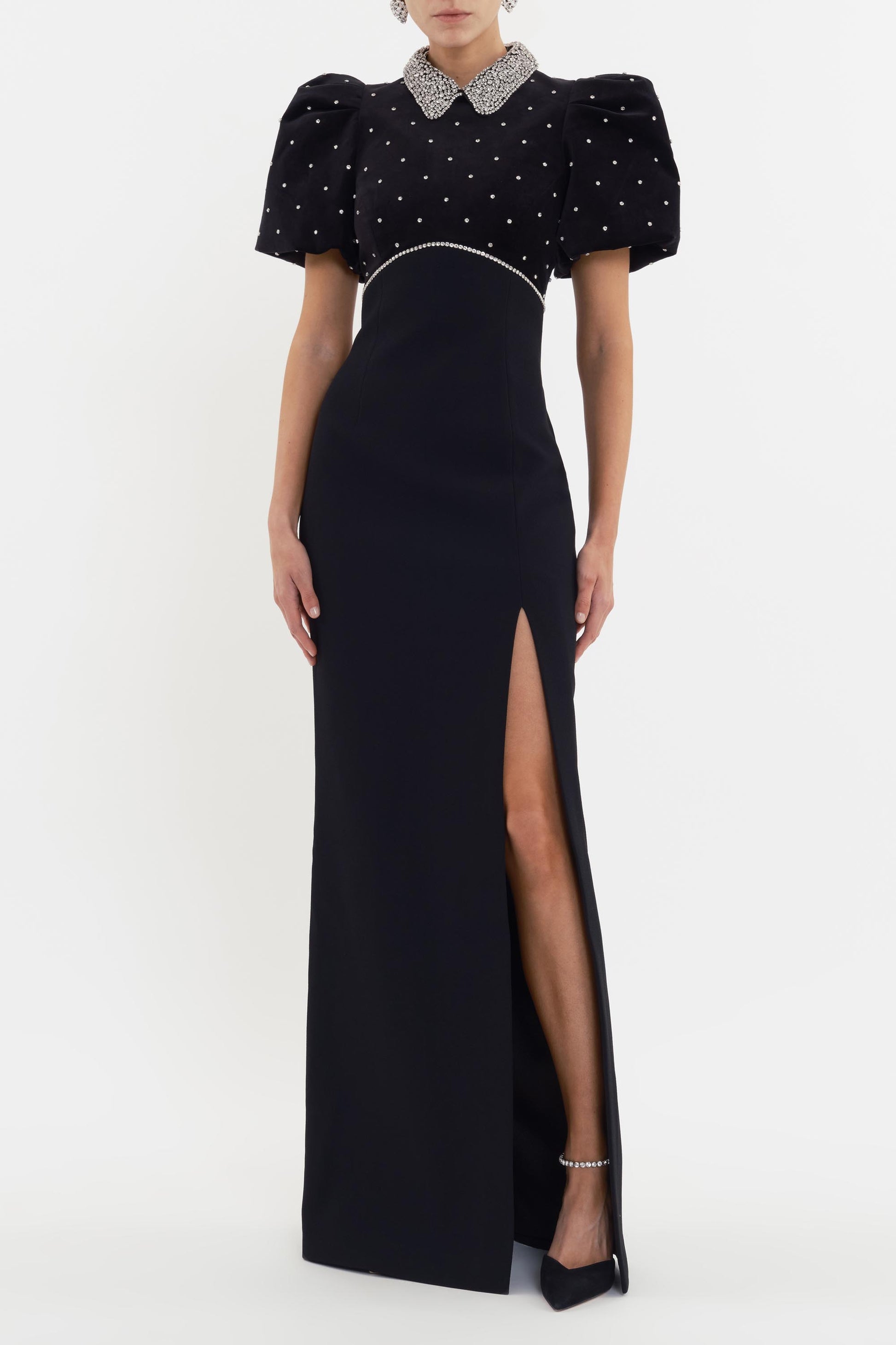 GIOVANNA_GOWN_2404_1742_BLACK_FRONT_1