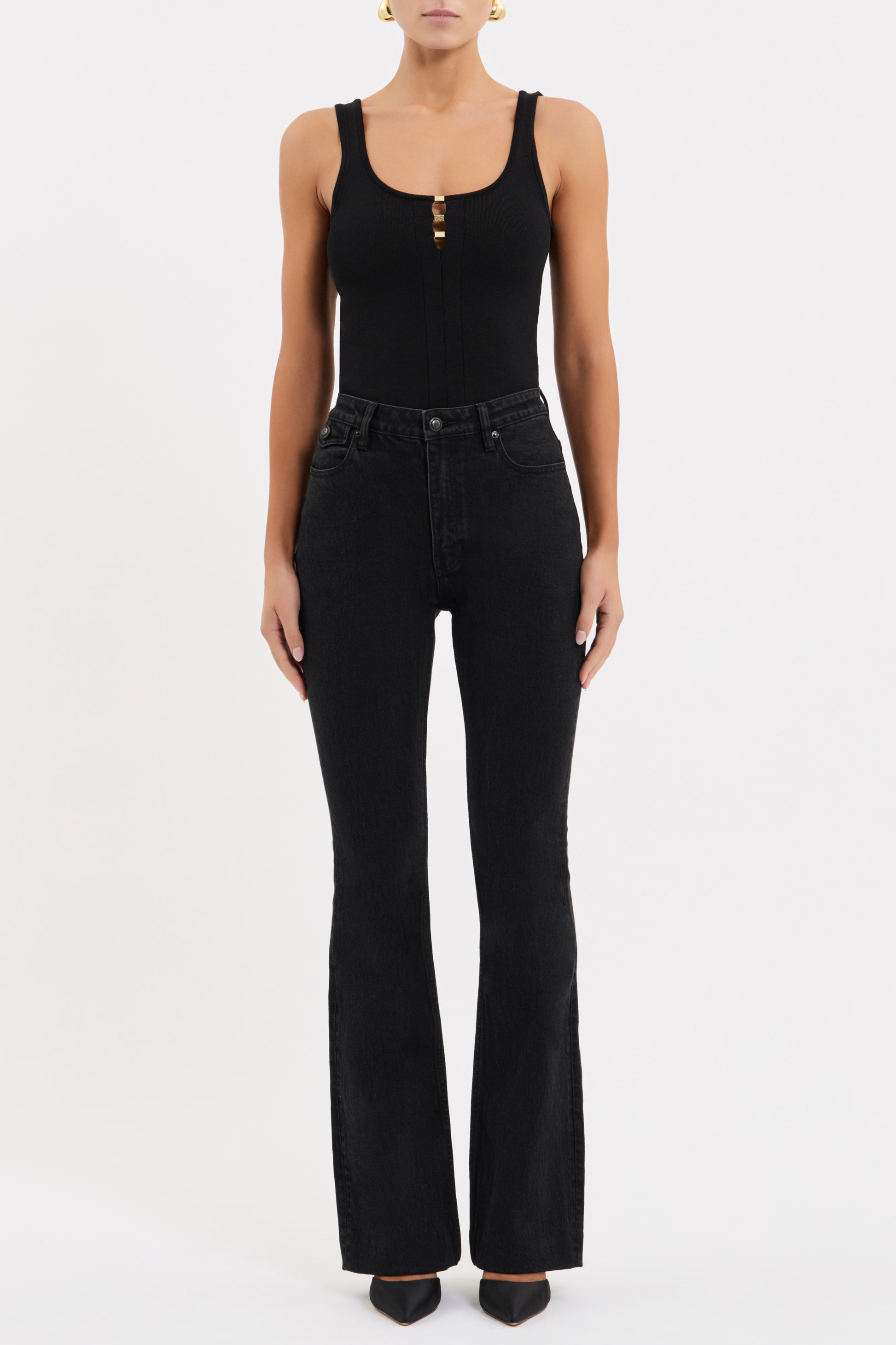 GISELE-FLARE-JEAN_RVD-5314_BLACK_0899_1