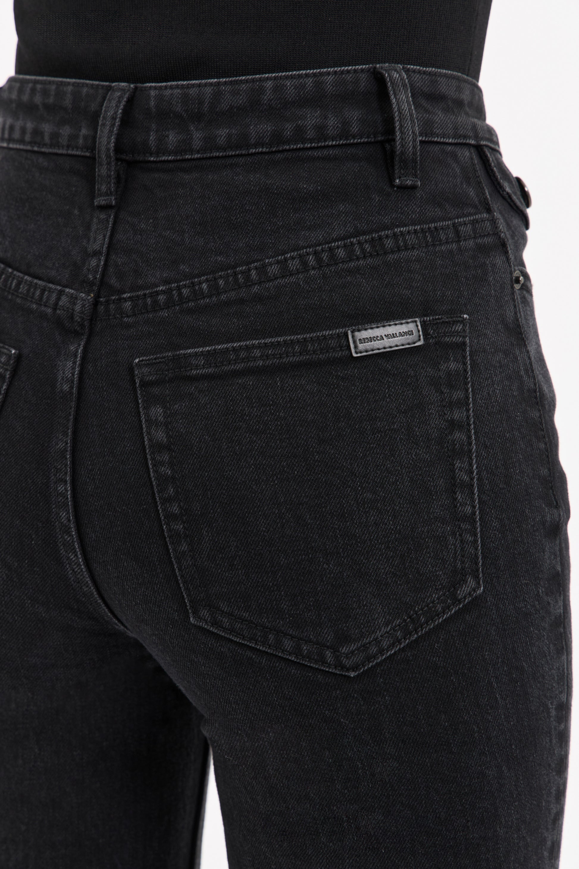 GISELE-FLARE-JEAN_RVD-5314_BLACK_0926_1