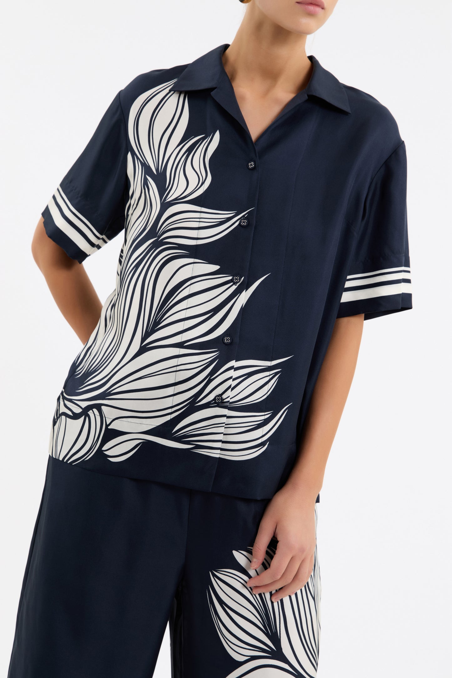 LALISA+SHIRT_2601-2698_PRINT_1931_1