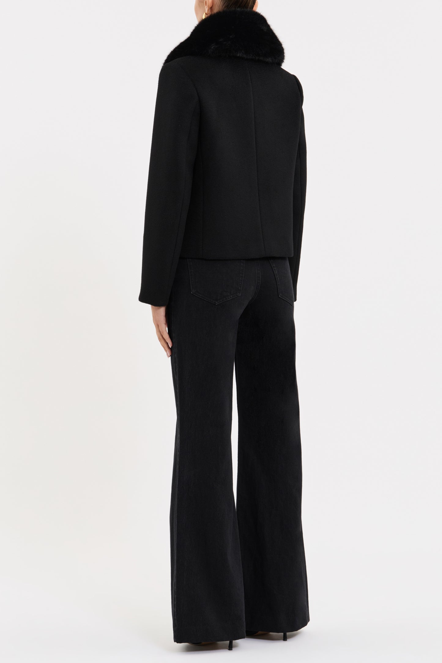 LEANDER-CROPPED-COAT_2601-4360_BLACK_0799_1