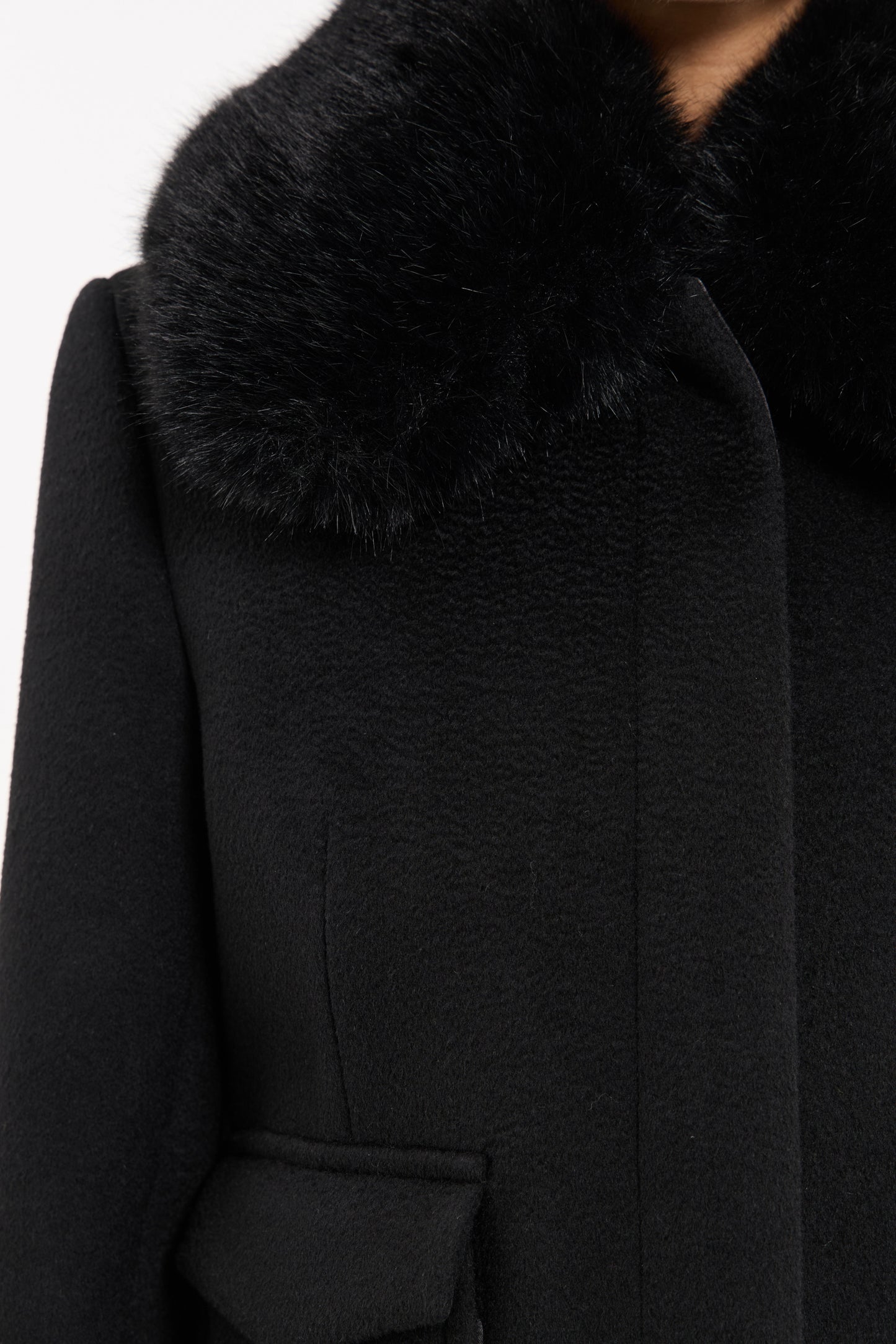LEANDER-CROPPED-COAT_2601-4360_BLACK_0817_1