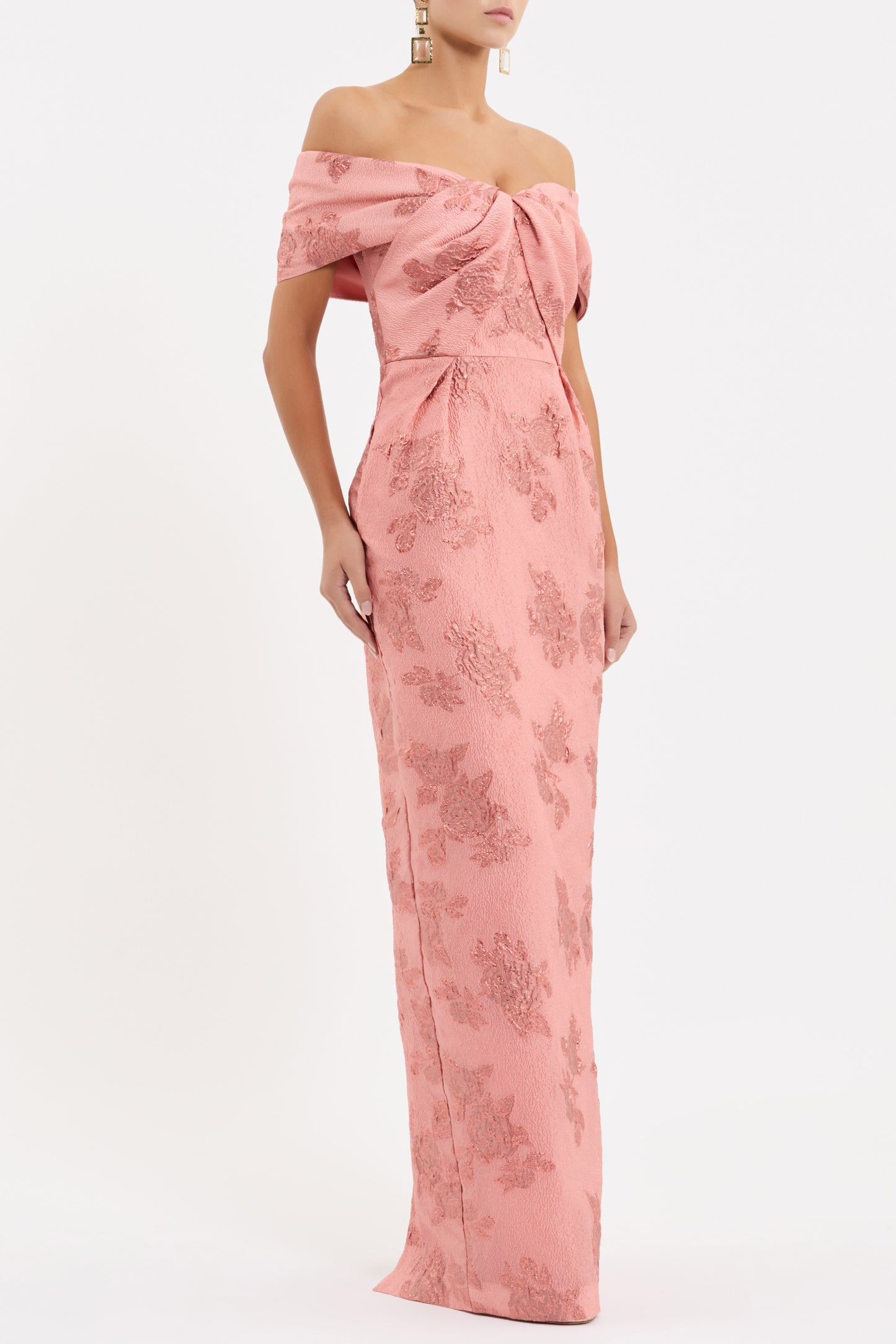 LEVINIA-GOWN_RVBR-1522_PEACH_1361_1