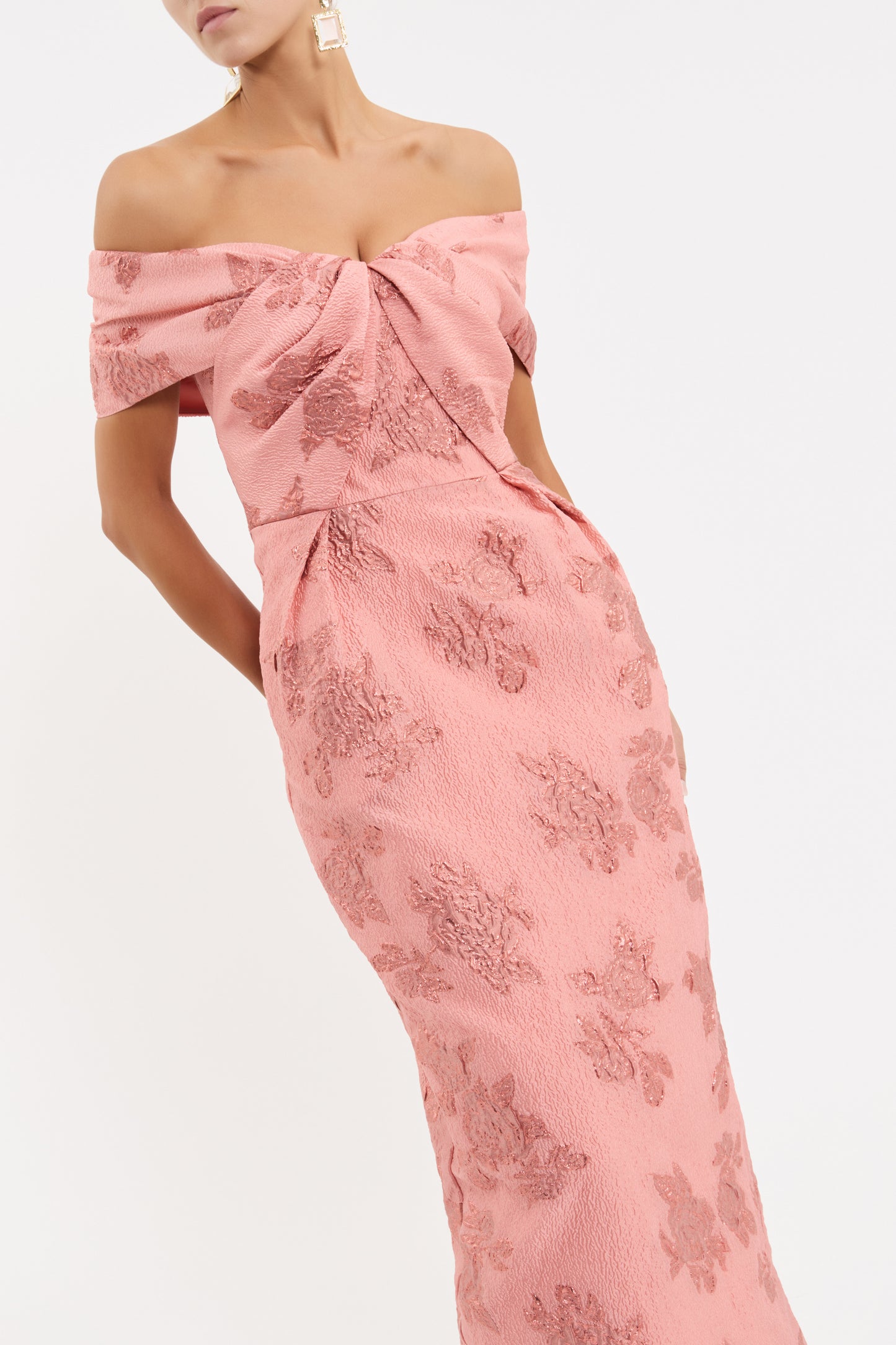LEVINIA-GOWN_RVBR-1522_PEACH_1365_1