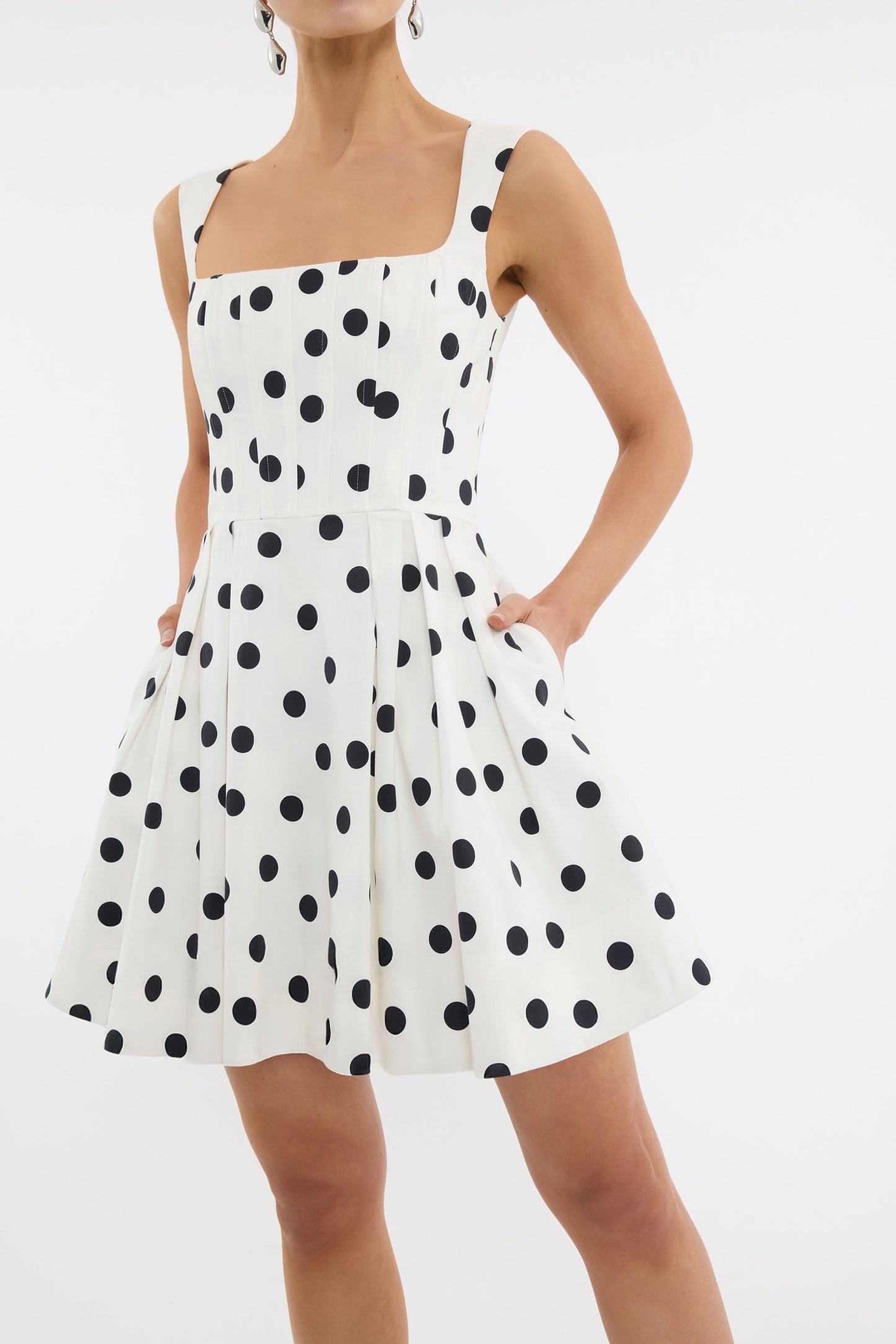 MAISIE+MINI_2504-1194_PRINT_FEATURE_1