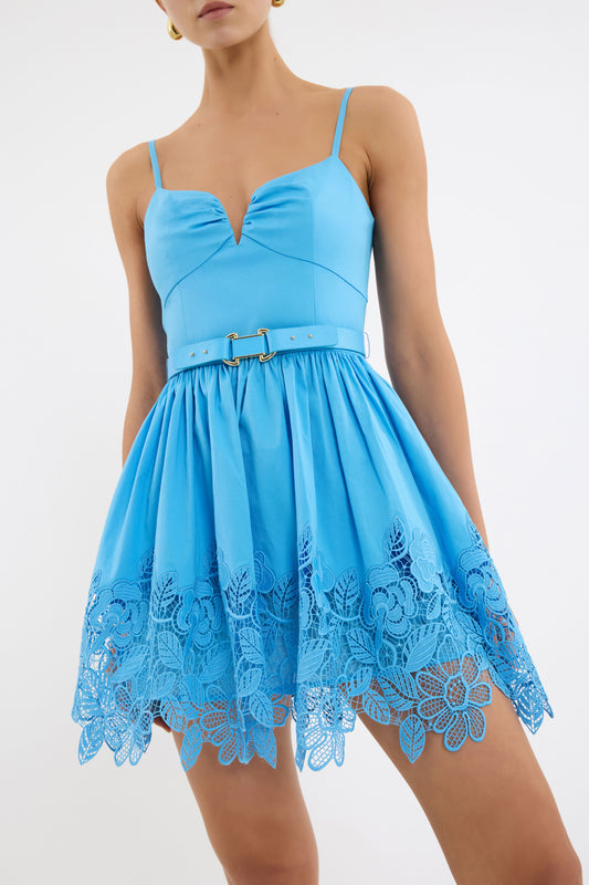 MONTREUX+MINI_2504-1342_BLUD_FEATURE+3_1