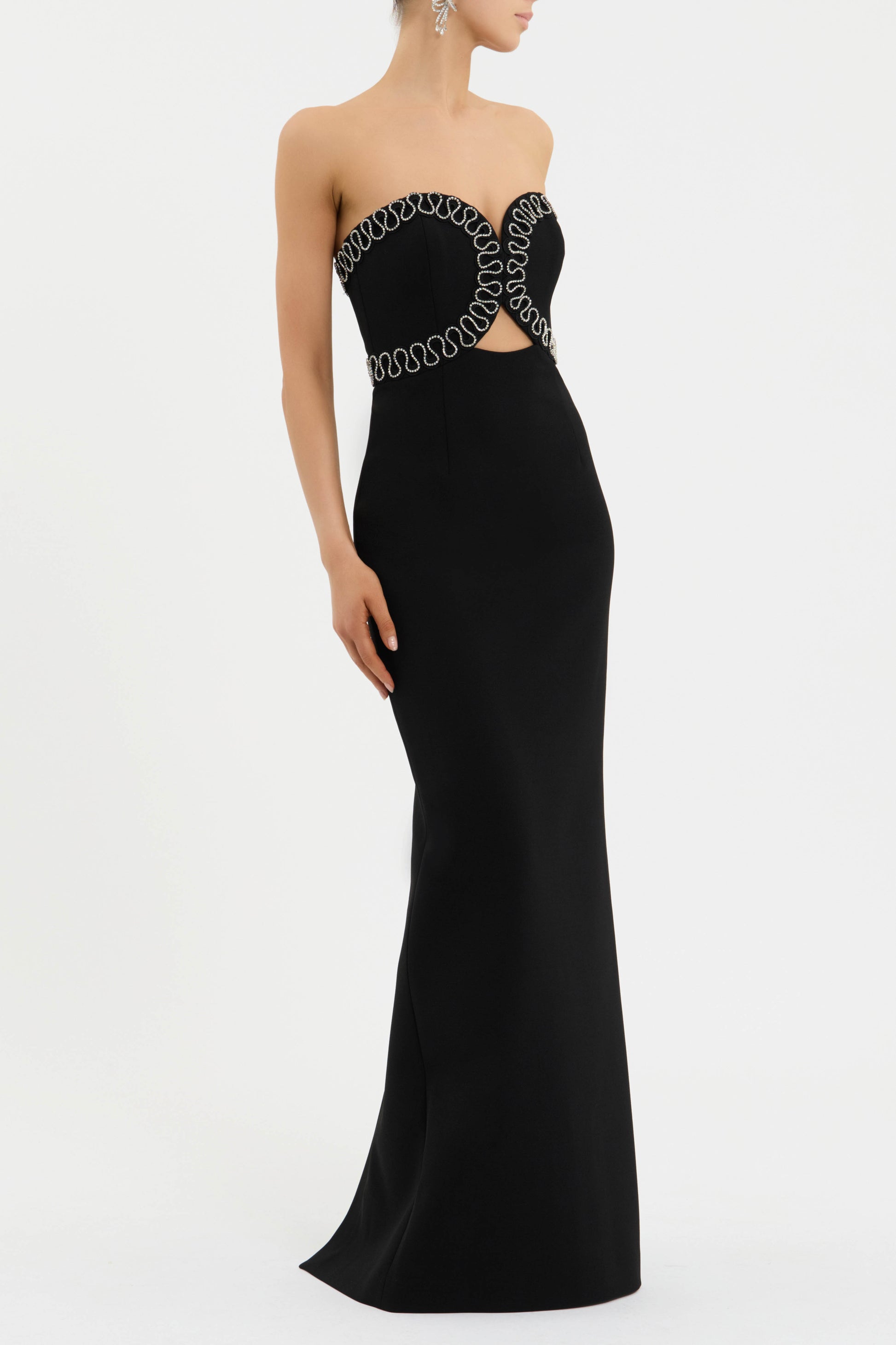 NYX+GOWN_2504-1575_BLK_SIDE_1