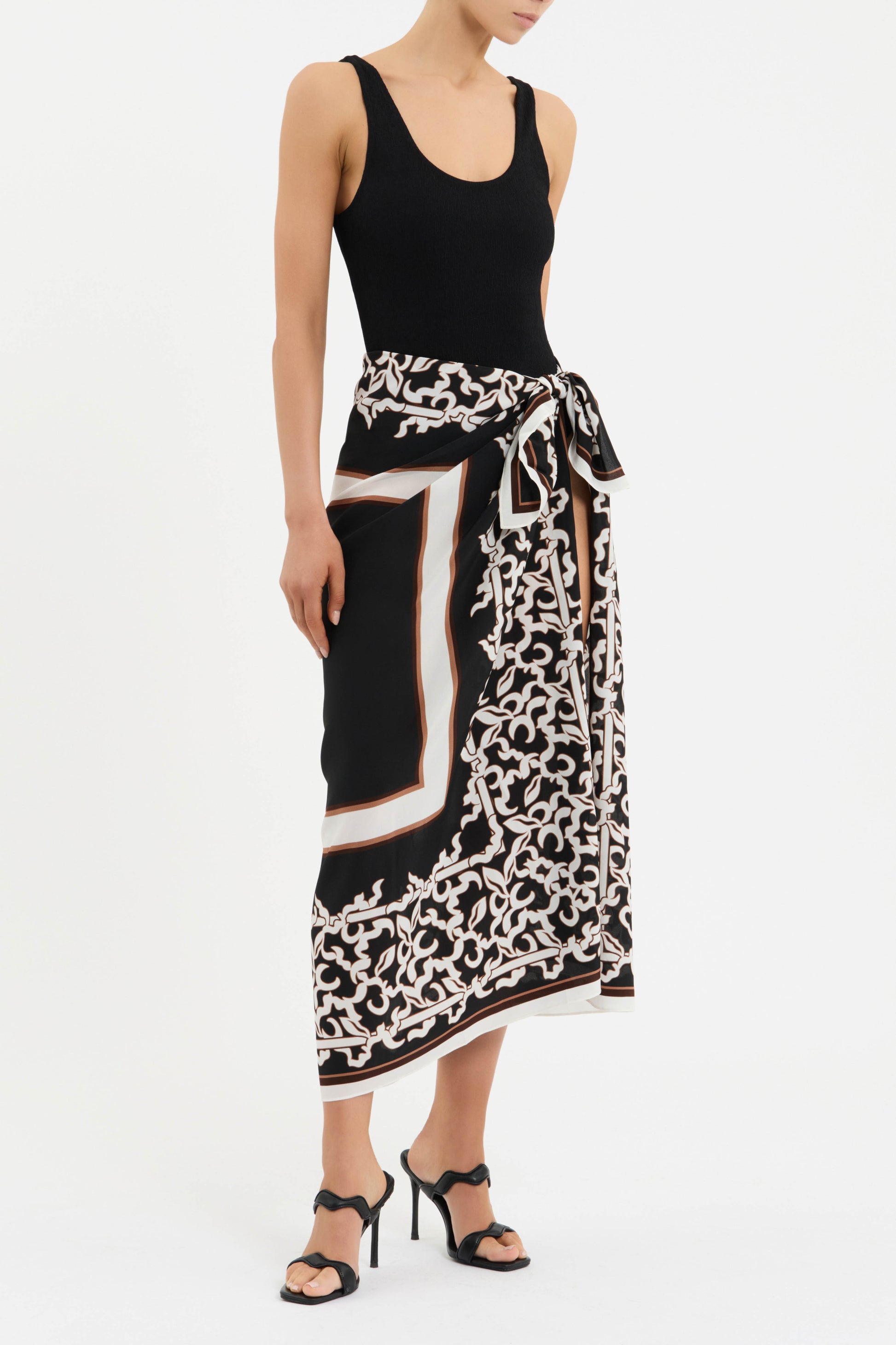 SUNDIA+SARRONG_2504-7047_PRINT_SIDE_1
