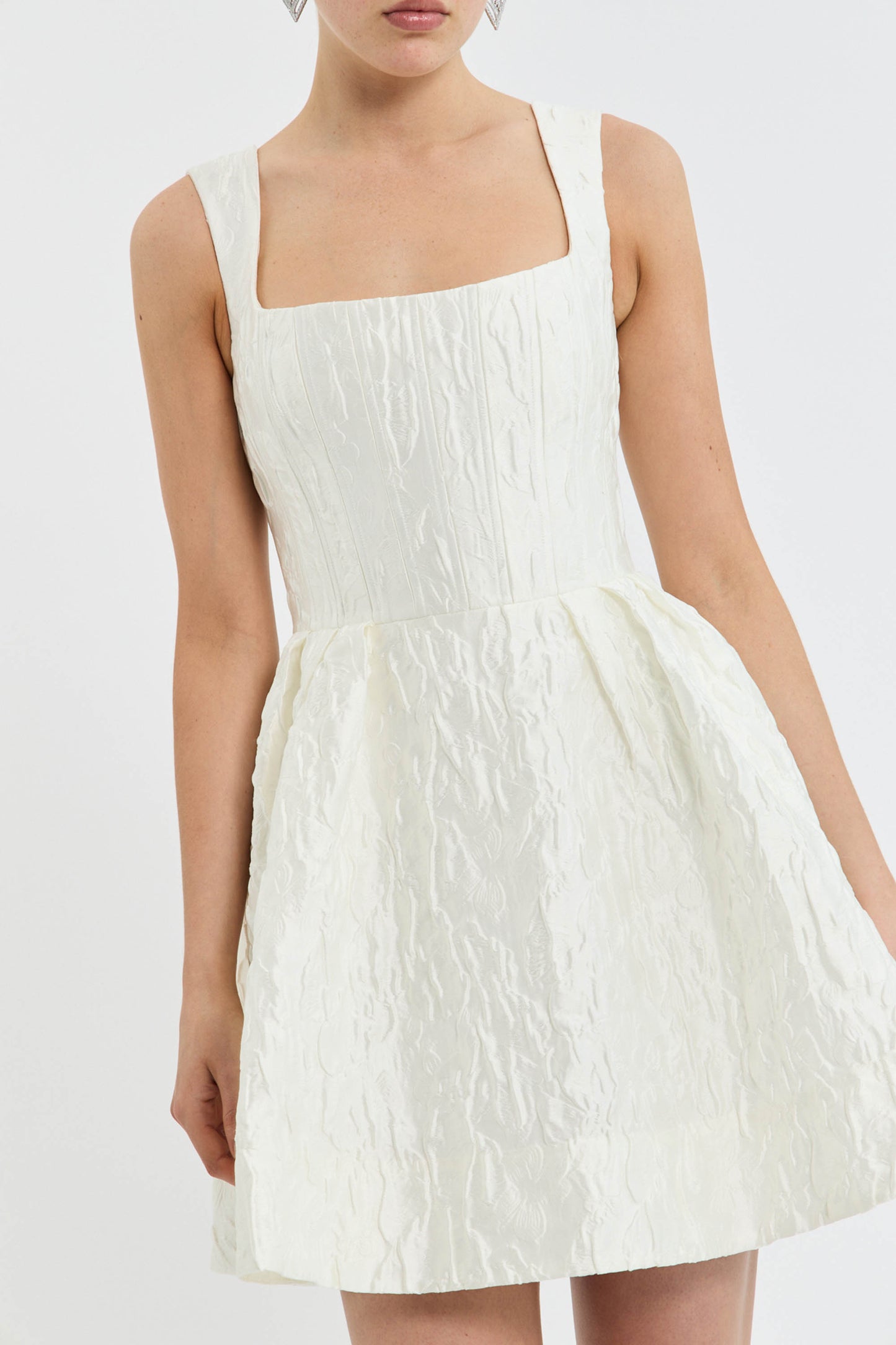 VANILLA+DREAMS+MINI_RVBR-1212_IVORY_FEATURE+2_1