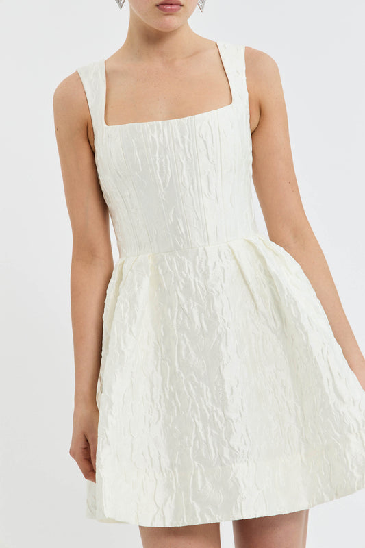 VANILLA+DREAMS+MINI_RVBR-1212_IVORY_FEATURE+2_1