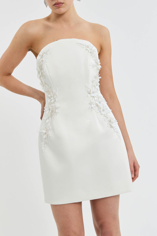 XANTHE+MINI_RVBR-1185_IVORY_FEATURE_1