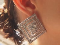 1127351561?share=copy&fl=sv&fe=ci_1